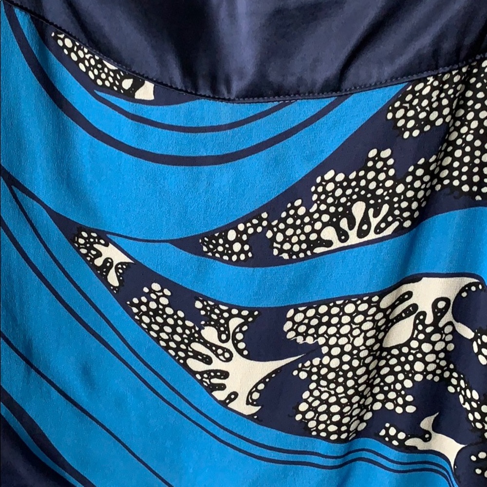 ❤️SOLD❤️WARM dress Carolyn Blue Wavy Length Dress - Picture 7 of 10